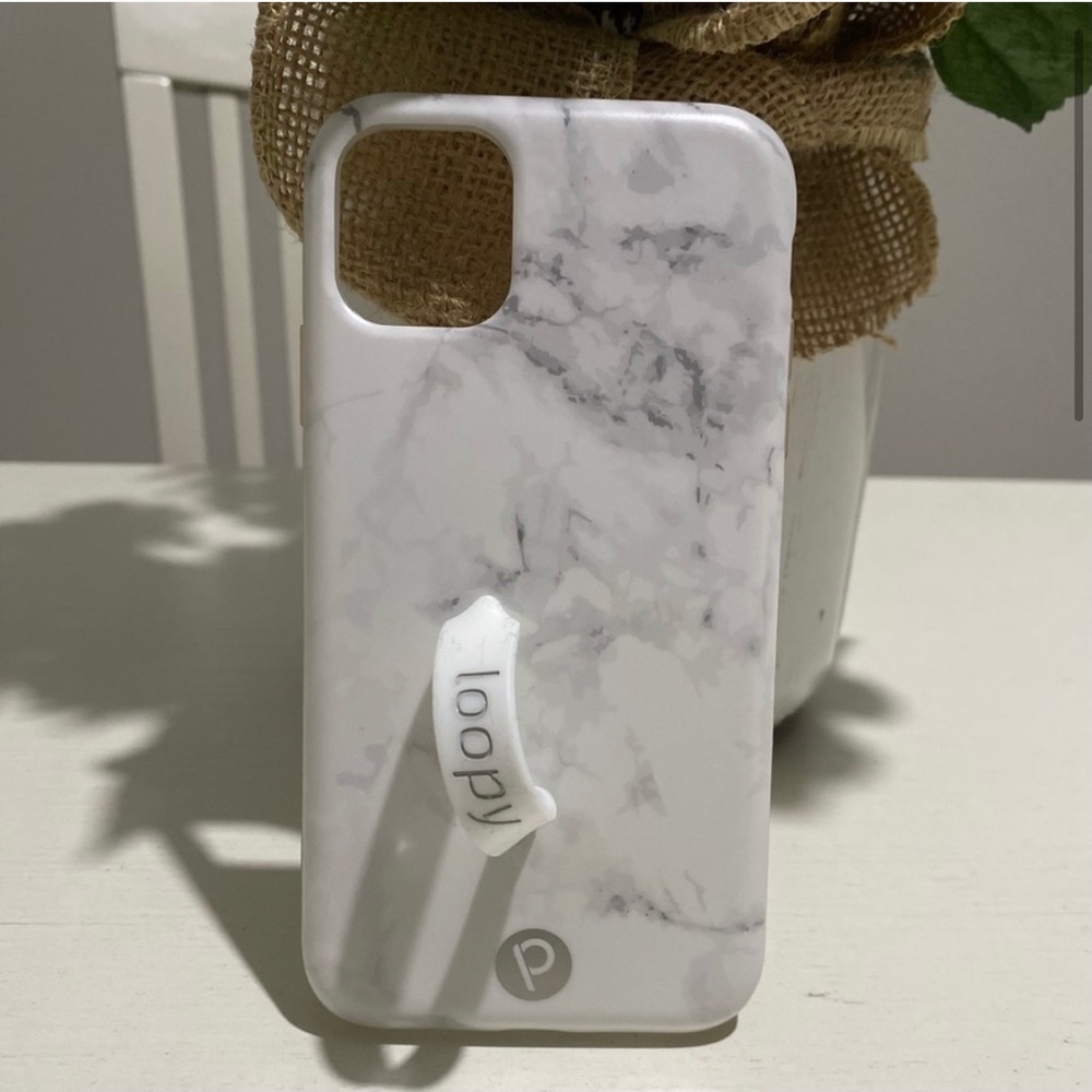 iPhone 11 White Marble Loopy Phone Case